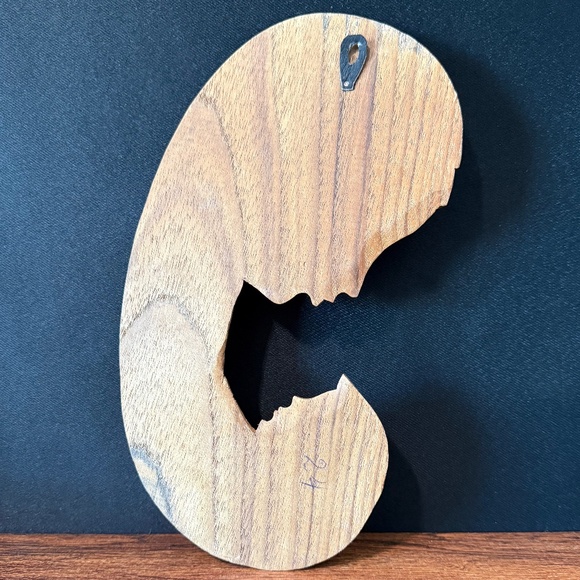 Wooden Carved Mother and Child Wall Decoration - Picture 7 of 10